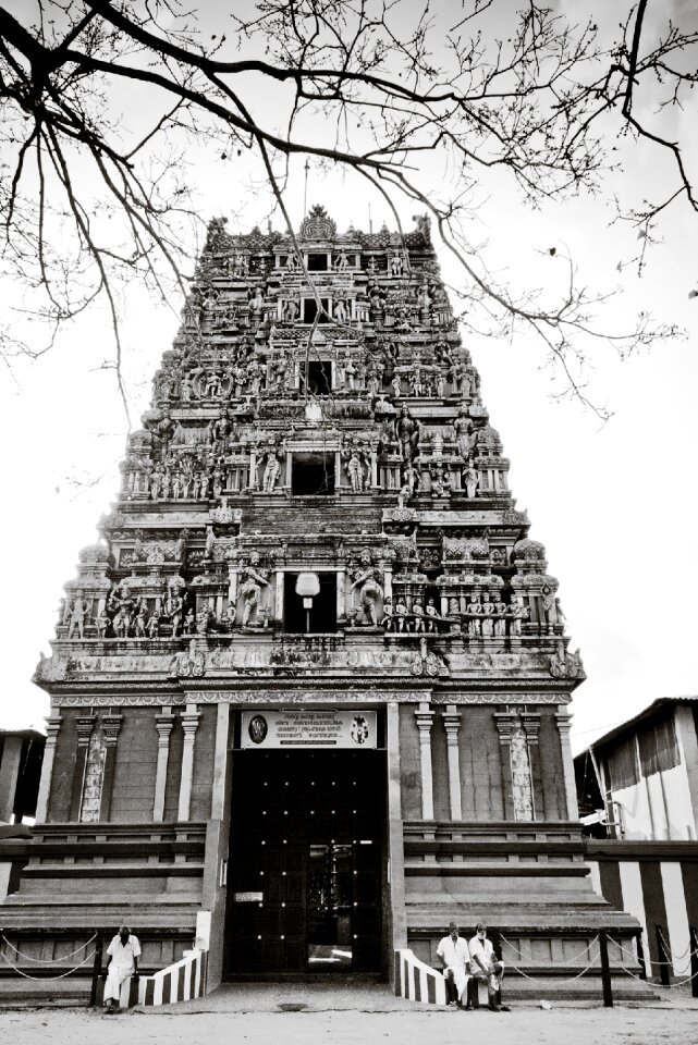 Brihadeshwara templ building architecture