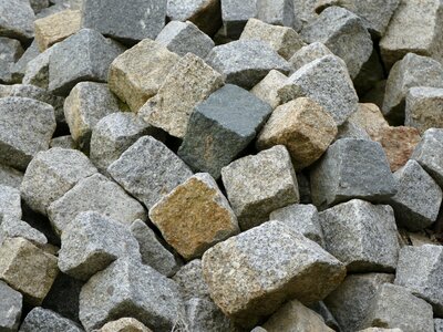 Stones cairn construction material