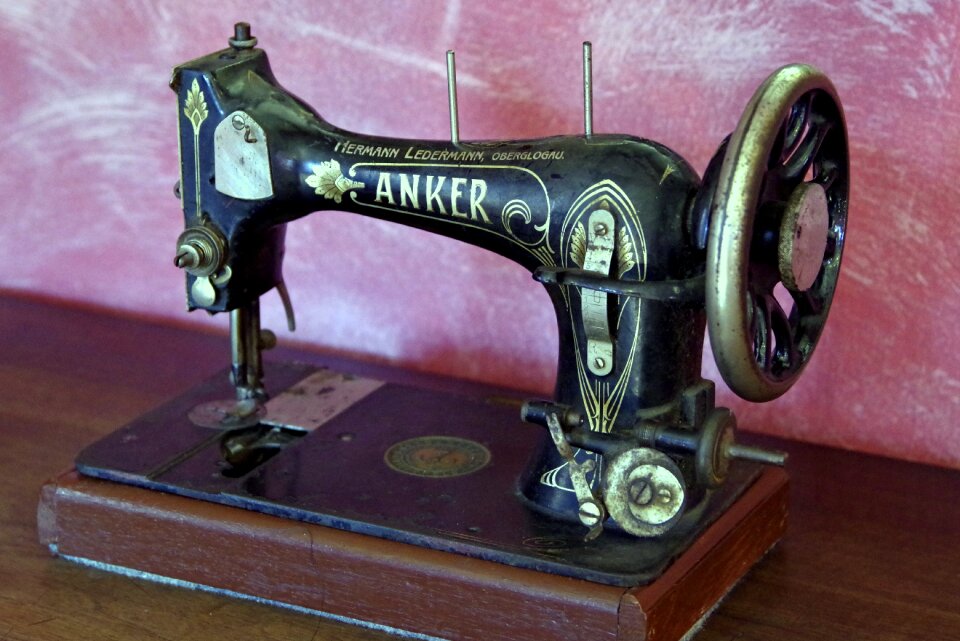 Sew tool the device