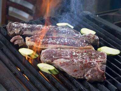 Grill cook food