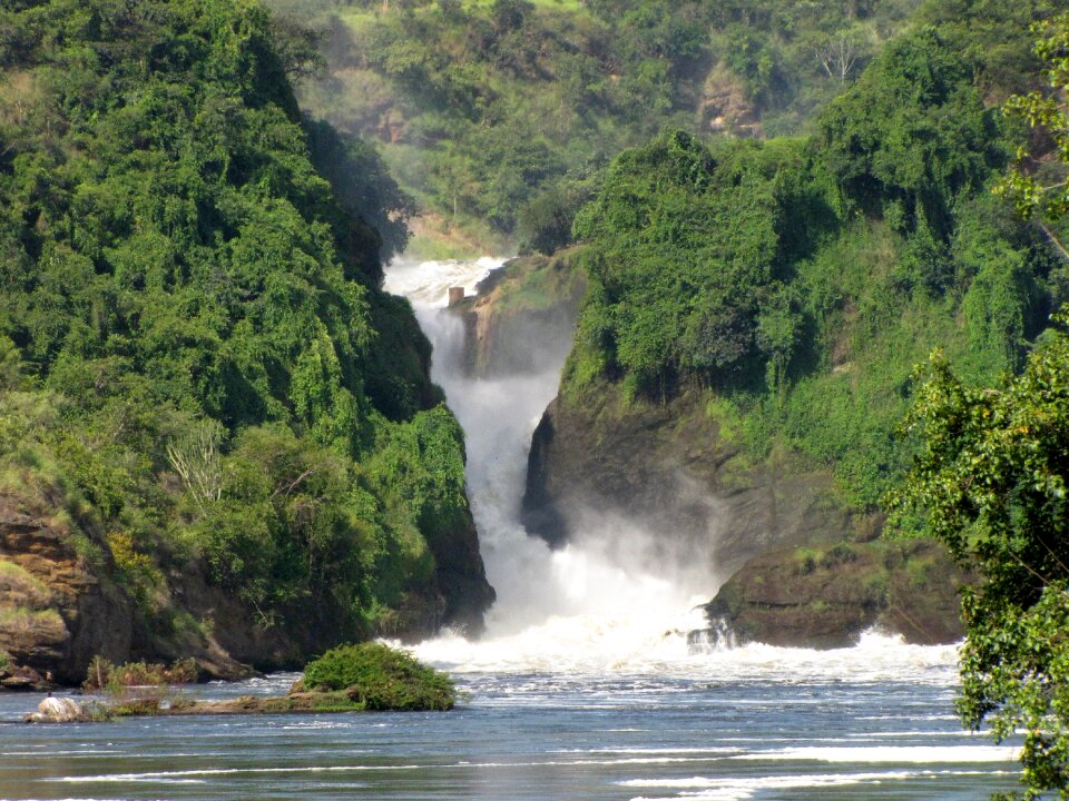 Murchison falls waterfall uganda