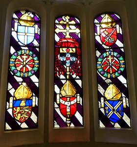 Window decorative tudor