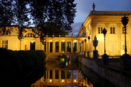 Night architecture park łazienkowski