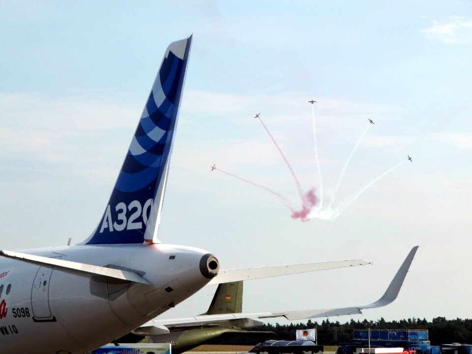Air show airbus acrobatics
