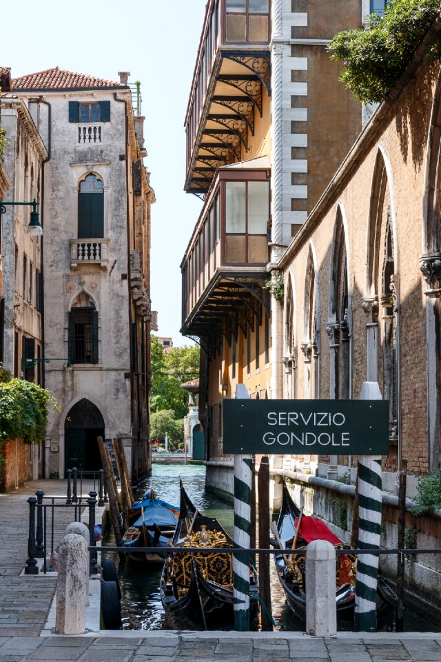 Gondole service pickup