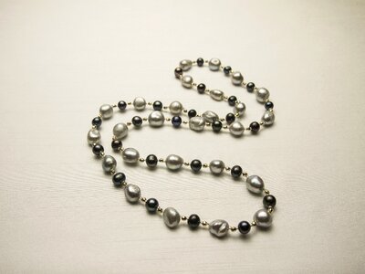 Freshwater pearl necklace accessories