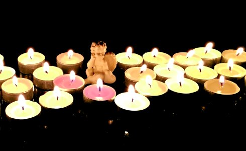 Commemorate candlelight death