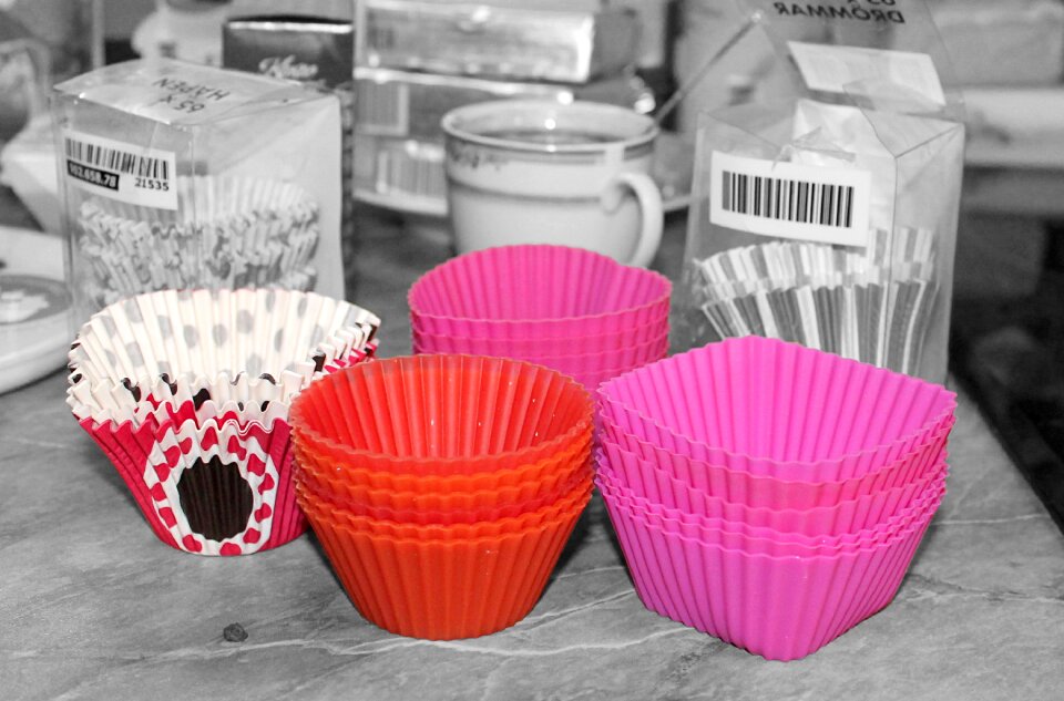Muffin tin confectionery confectionaries