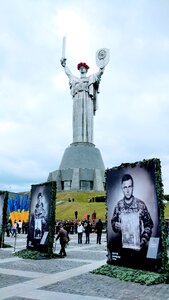 Monument may 9 veteran photo