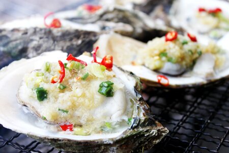 Garlic a fan of oysters grilled oysters garlic fans