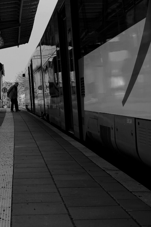 Rail traffic db train