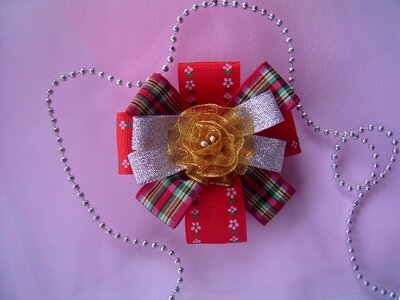 Red ribbon bow female