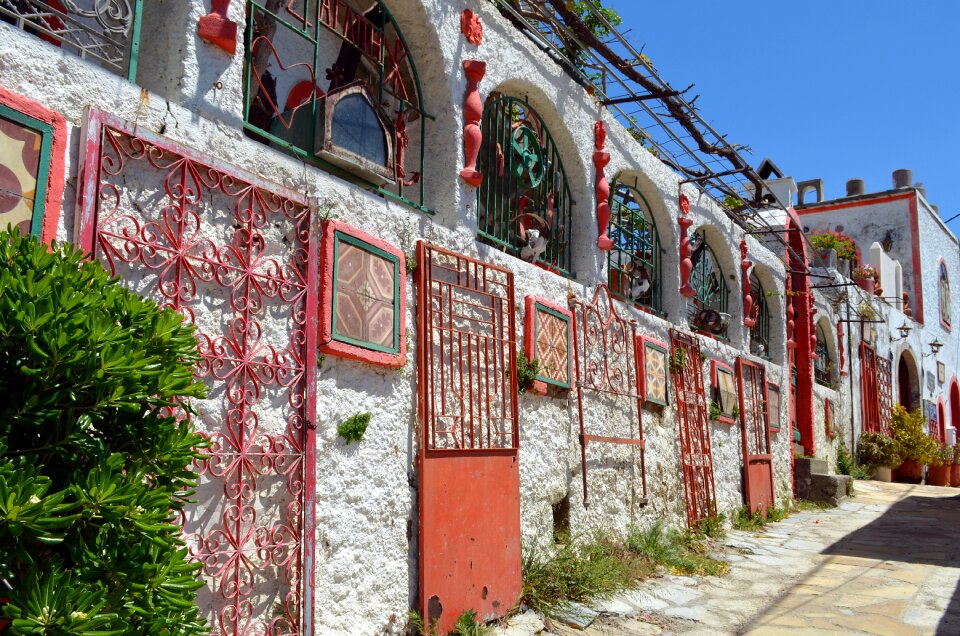 Arrangement doors gates