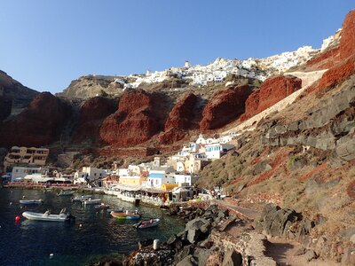 Port oia volcano