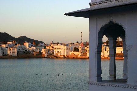 Hinduism rajasthan lake photo