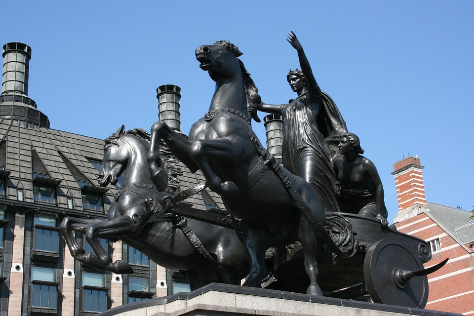 Statue london westminster bridge