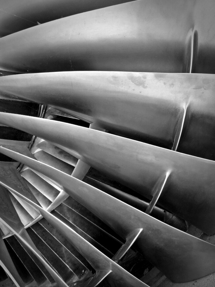 Drive aviation rotor blades