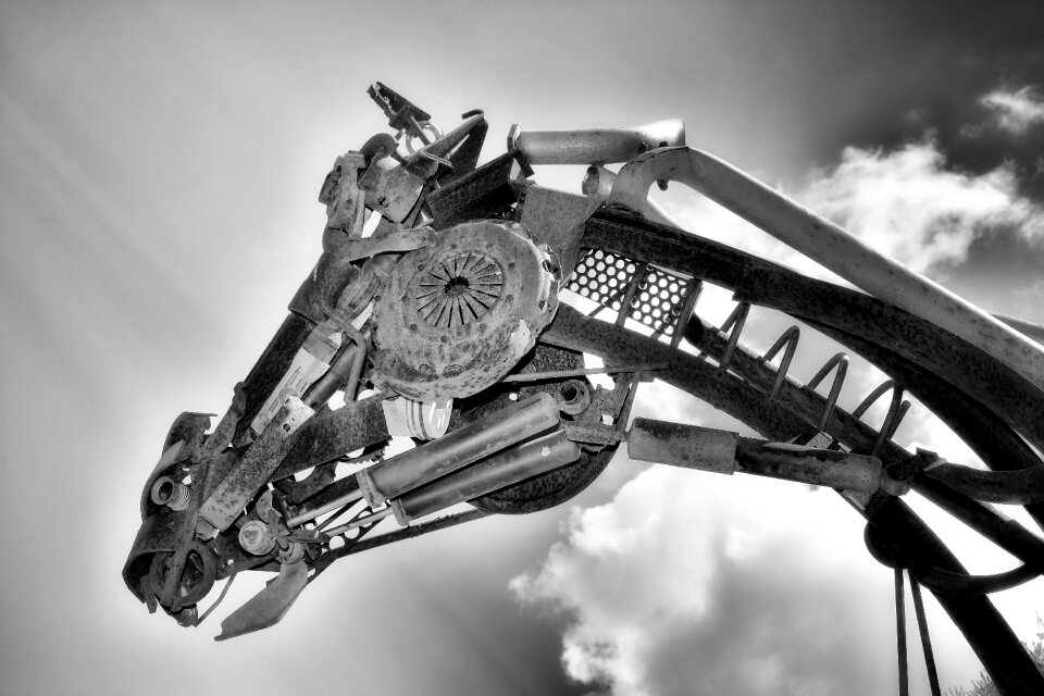 Sculpture horse metal