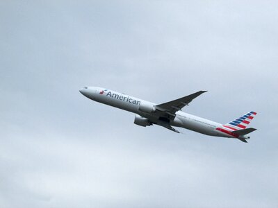 American airlines american take off