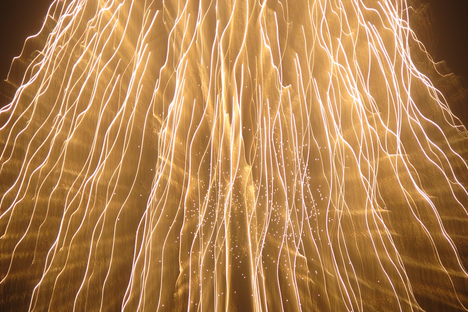 Lines gold curves
