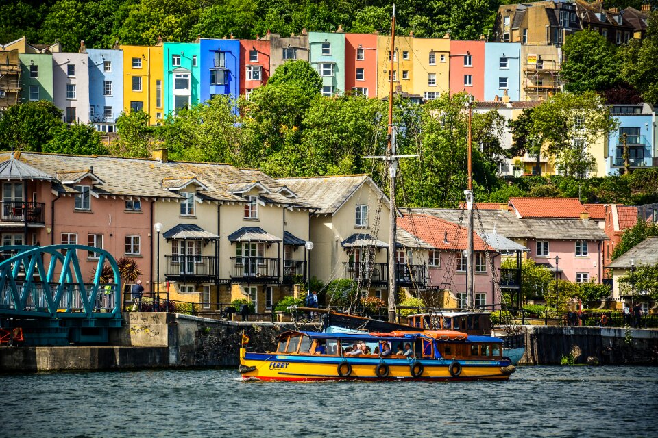 Quay bridge tourism