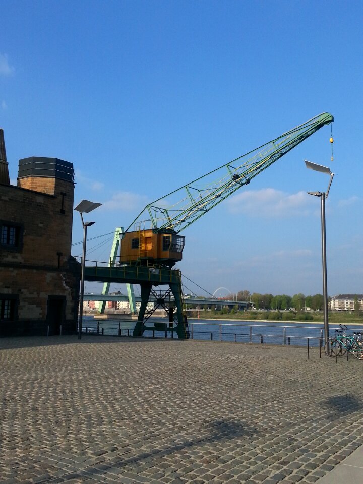 Crane cologne port lifting crane