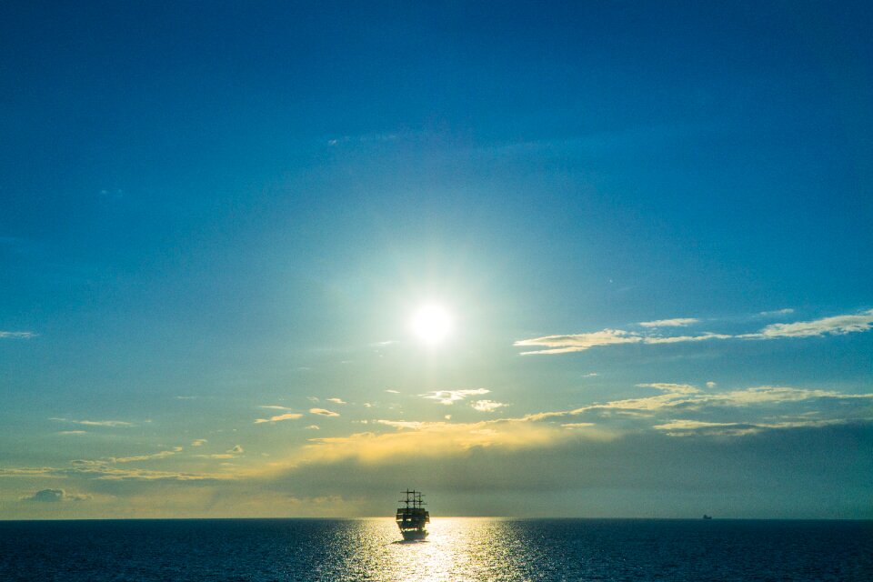 Boat water driving cruise ship