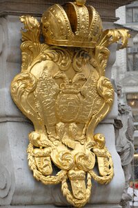 Vienna double eagle coat of arms