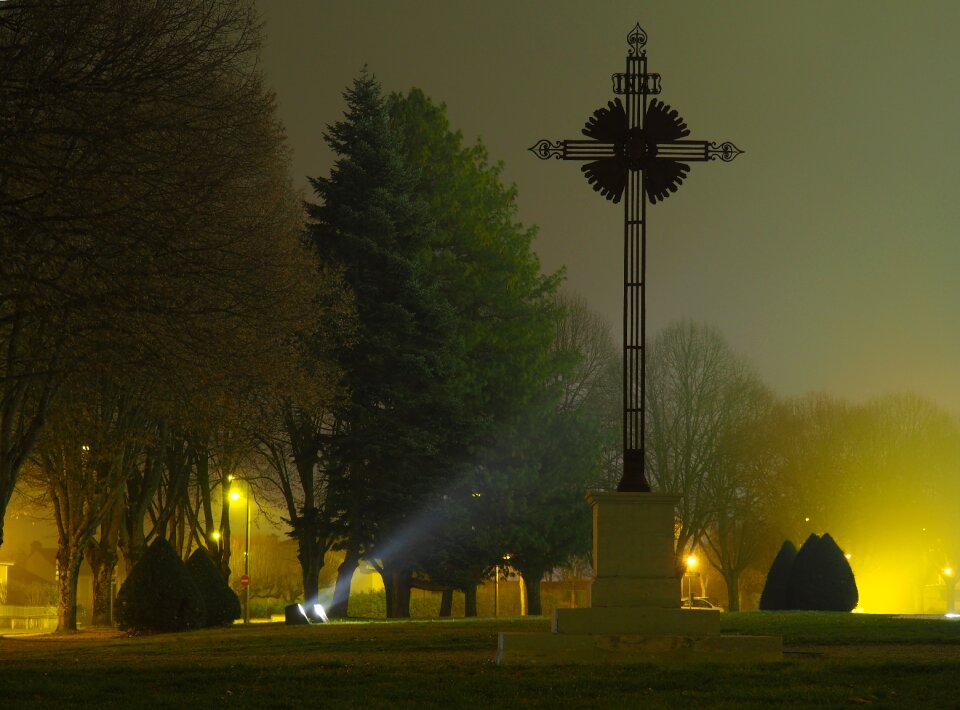 Shadow lighting calvary