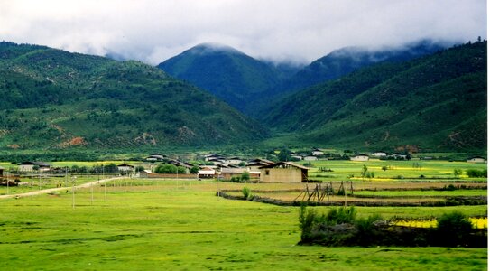 Shangri-la's green natural