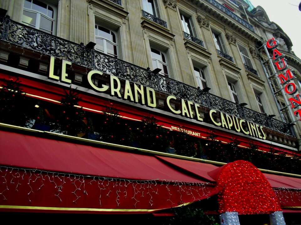 Restaurant food tourism