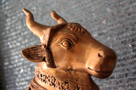 Decorative show-piece bronze