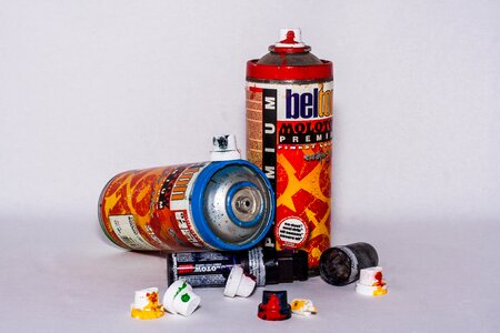 Color spray paint
