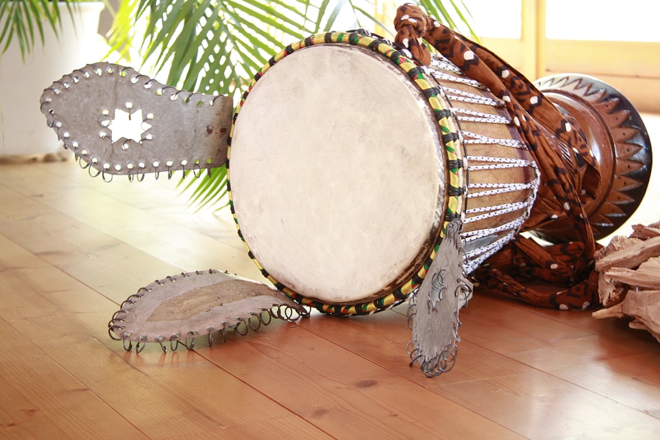 Percussion instrument sound drummer
