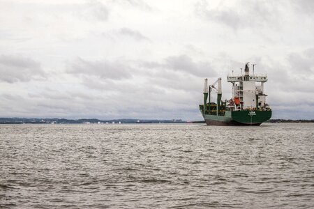 Bay horizon boat