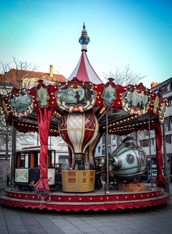 Carousel france year market