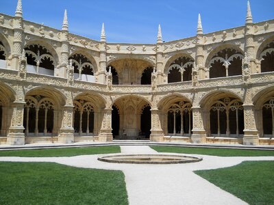 Tourism portugal architecture fourteenth century