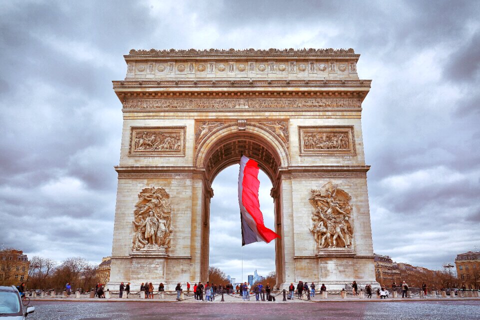 French the arc de triomphe construction