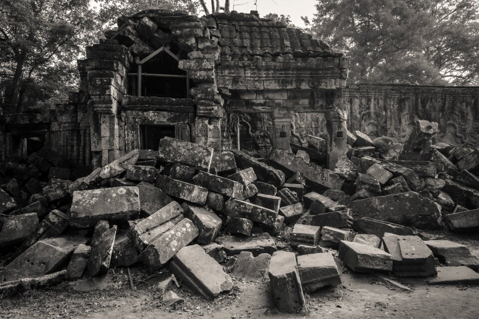 Angkor angkor wat ruins