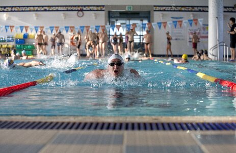 Swimming exercise pool