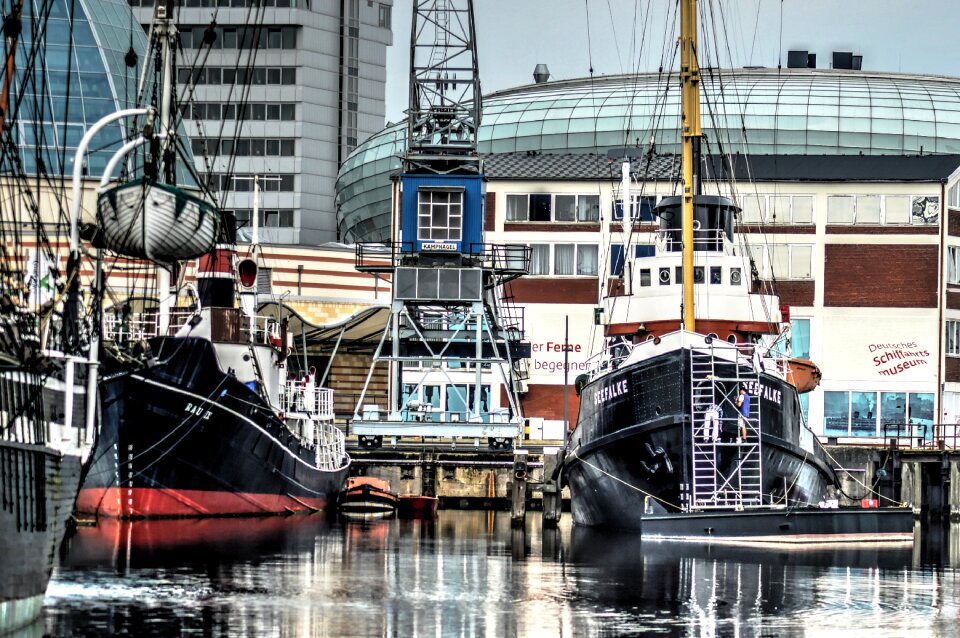 Port tug tugs photo