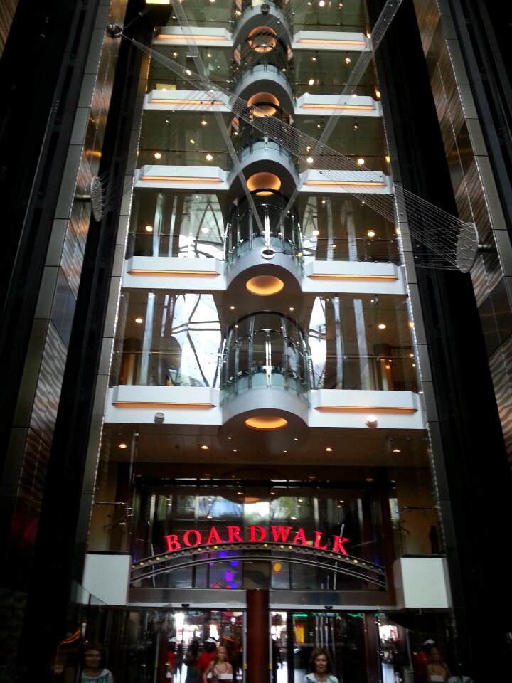 Elevator boardwalk