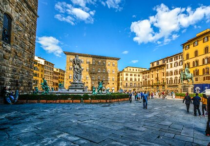 Statue square blue