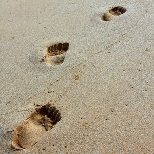 Foot walk barefoot
