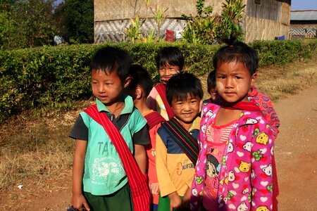 Myanmar kakku kids
