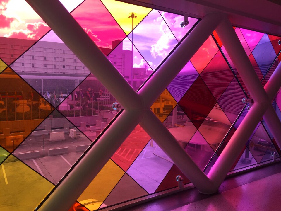 Airport miami colors