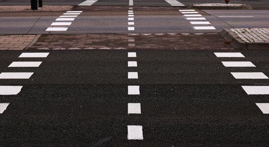 Car asphalt stripes