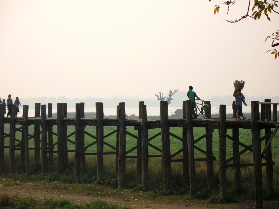Myanmar mandalay u leg bridge