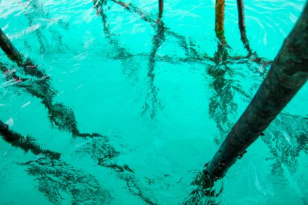 The shallow sea pile refraction