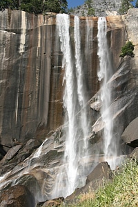 Yosemite national park cascade photo